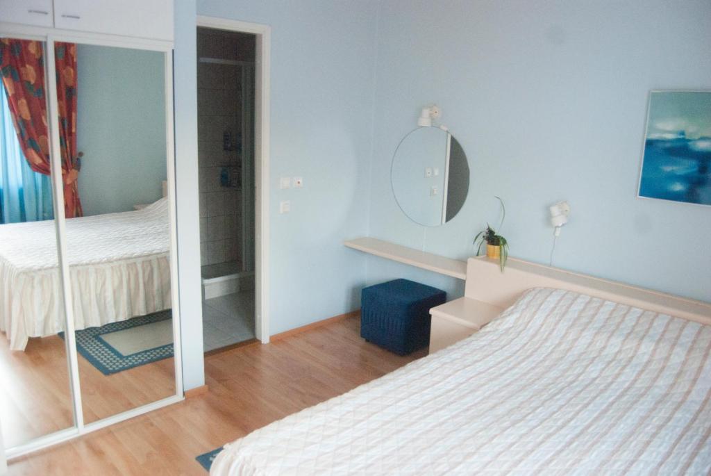 Nette Hotel Pärnu Szoba fotó